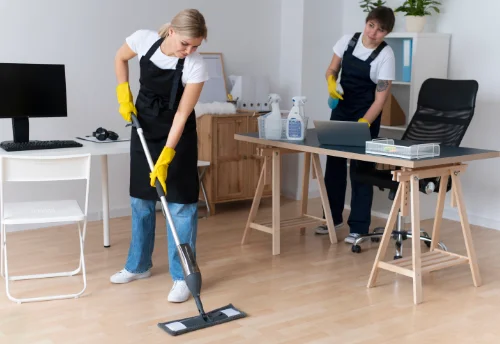 Nettoyage de bureau professionnel à Broût-Vernet